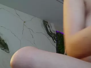 Emilyybloom's Live Sex Cam Show