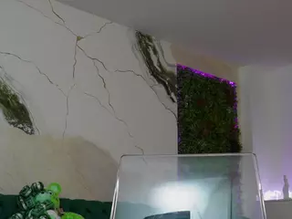 Emilyybloom's Live Sex Cam Show