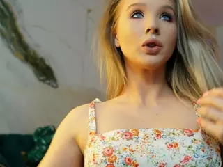 Emilyybloom's Live Sex Cam Show