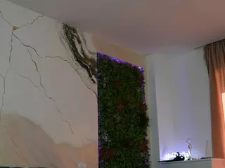 Emilyybloom's Live Sex Cam Show