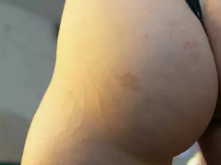 Emilyybloom's Live Sex Cam Show