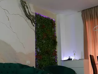 Emilyybloom's Live Sex Cam Show