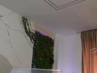 Emilyybloom's Live Sex Cam Show
