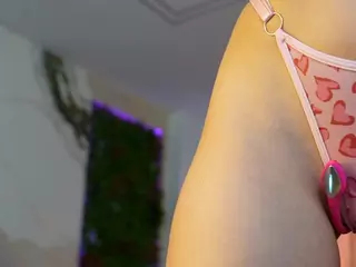 Emilyybloom's Live Sex Cam Show