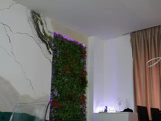 Emilyybloom's Live Sex Cam Show