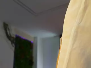 Emilyybloom's Live Sex Cam Show