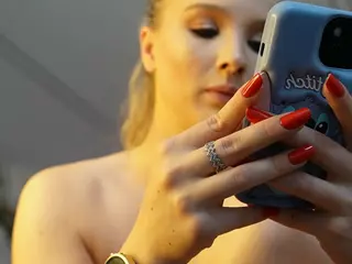 Emilyybloom's Live Sex Cam Show