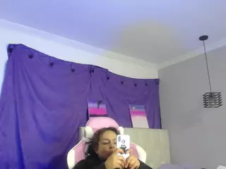 Maaggyy's Live Sex Cam Show