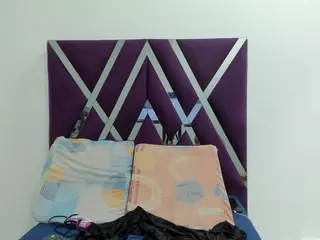 Sophia-Teran's Live Sex Cam Show
