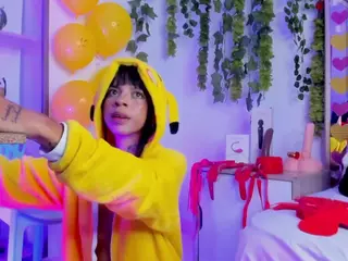 Emy-Harmony's Live Sex Cam Show