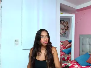 rosariio1's Live Sex Cam Show