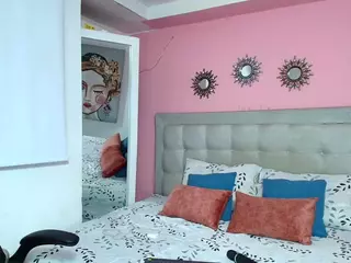 rosariio1's Live Sex Cam Show