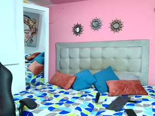 rosariio1's Live Sex Cam Show