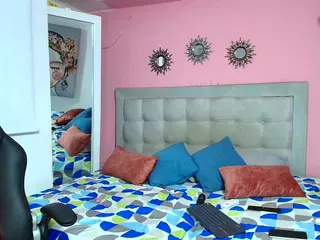 rosariio1's Live Sex Cam Show