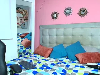 rosariio1's Live Sex Cam Show