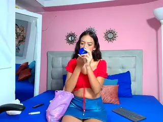 rosariio1's Live Sex Cam Show