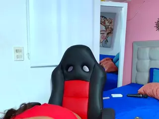 rosariio1's Live Sex Cam Show