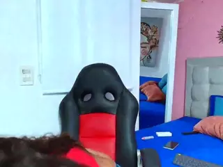 rosariio1's Live Sex Cam Show