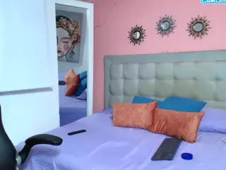 rosariio1's Live Sex Cam Show
