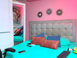 rosariio1's Live Sex Cam Show