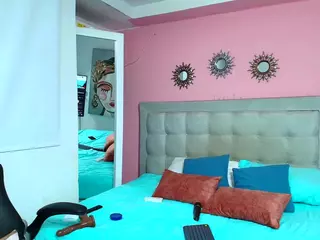 rosariio1's Live Sex Cam Show