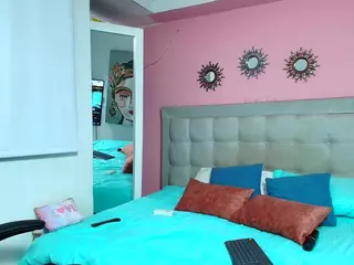 rosariio1's Live Sex Cam Show