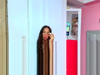 rosariio1's Live Sex Cam Show
