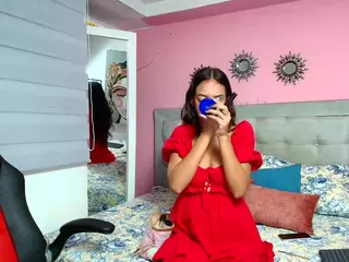 rosariio1's Live Sex Cam Show