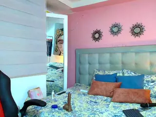 rosariio1's Live Sex Cam Show