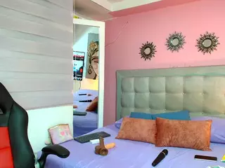 rosariio1's Live Sex Cam Show