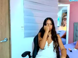 rosariio1's Live Sex Cam Show