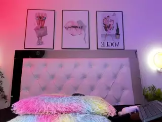 CoraChandler's Live Sex Cam Show