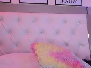 CoraChandler's Live Sex Cam Show