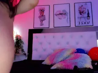 CoraChandler's Live Sex Cam Show