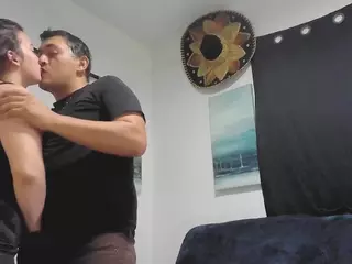 SarajaY01's Live Sex Cam Show