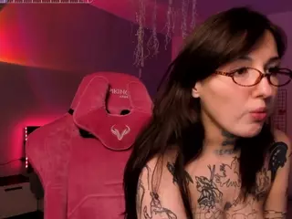 sweettsoft's Live Sex Cam Show
