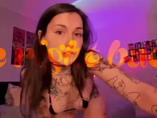 sweettsoft's Live Sex Cam Show