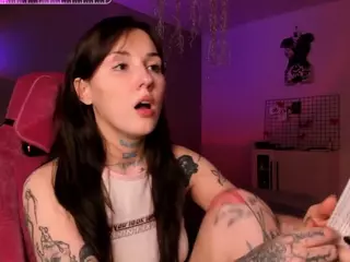 sweettsoft's Live Sex Cam Show