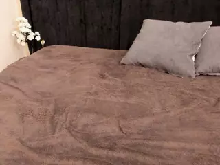 RhondaVines's Live Sex Cam Show