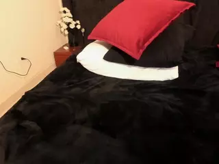 RhondaVines's Live Sex Cam Show