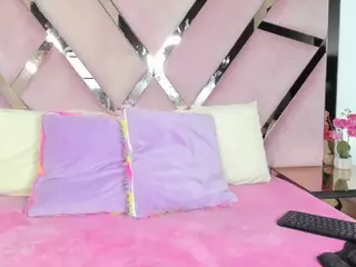 Lia2hill's Live Sex Cam Show