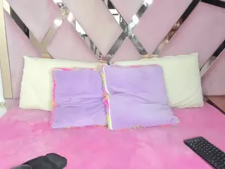 Lia2hill's Live Sex Cam Show