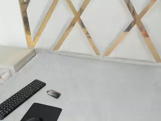 Lia2hill's Live Sex Cam Show