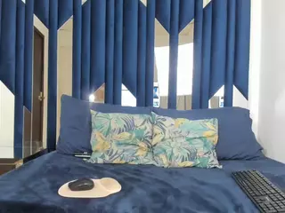 Lia2hill's Live Sex Cam Show