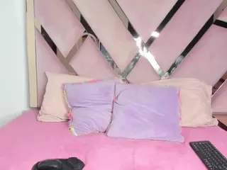 Lia2hill's Live Sex Cam Show