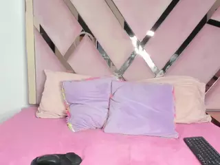 Lia2hill's Live Sex Cam Show