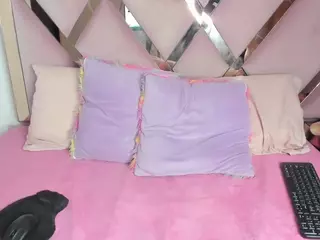 Lia2hill's Live Sex Cam Show