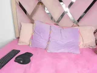Lia2hill's Live Sex Cam Show