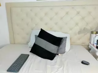 chloe-adams10's Live Sex Cam Show