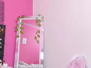 DonnaBeella's Live Sex Cam Show